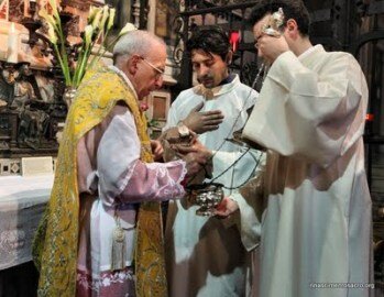 Padre Nicola Bux é também consultor para as Congregações para a Doutrina da Fé, Causa dos Santos e Culto Divino, assim como do Ofício para as Celebrações Litúrgicas Pontifícias. Foto: Rinascimento Sacro.