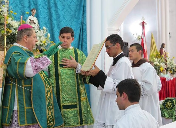 Ordenação diaconal do seminarista Domingos Sávio, junho de 2015