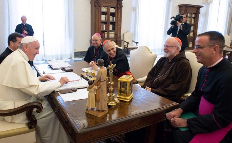 Pope_meets_US_bishops_over_abuse_crisis_810_500_75_s_c1